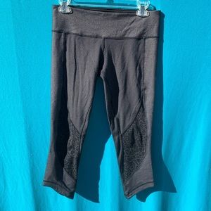 Lululemon Athletica Crop Pants Size 6